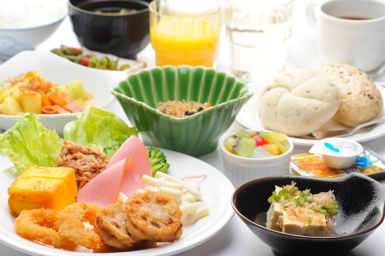 Hotel Route-Inn Shinshiro Экстерьер фото